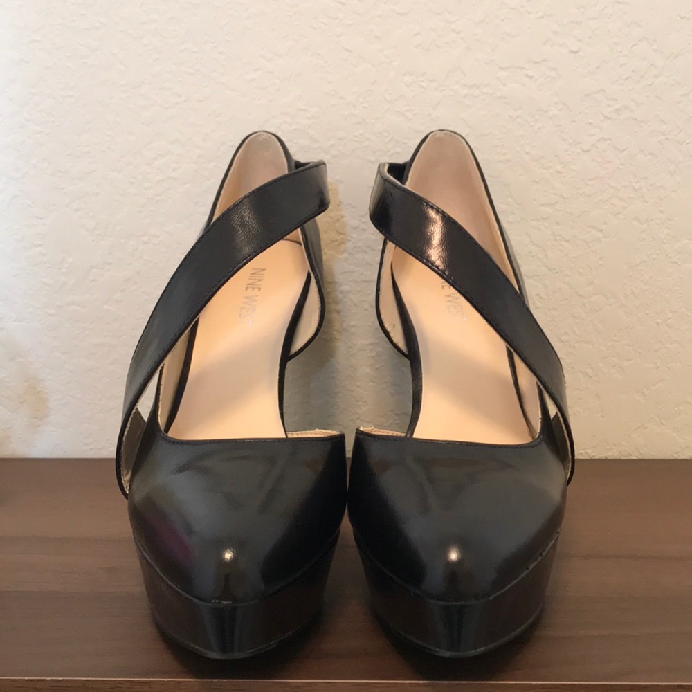 Nine West Black Pumps
